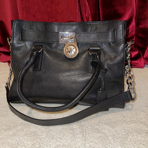 Micheal Kors shoulder bag - Picture 1 of 9